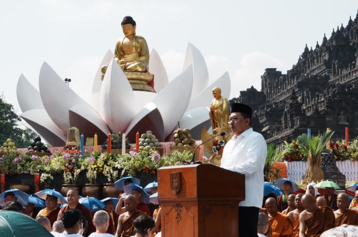 Peringati Waisak 2567BE/2023, Wamenag Ajak Umat Buddha Jaga Sikap Toleransi