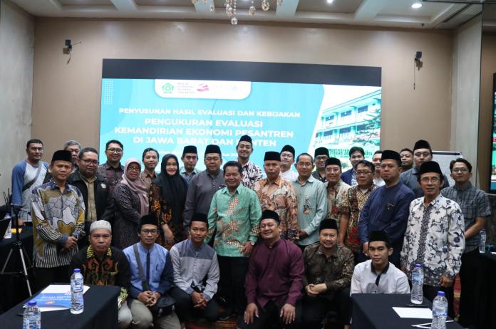 Mengukur Kemandirian Ekonomi Pesantren di Jawa Barat dan Banten
