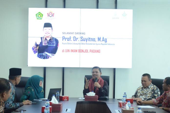 Kunjungan Kerja ke UIN Imam Bonjol Padang, Kaban Suyitno Sampaikan Konsep Peta Jalan Moderasi Beragama