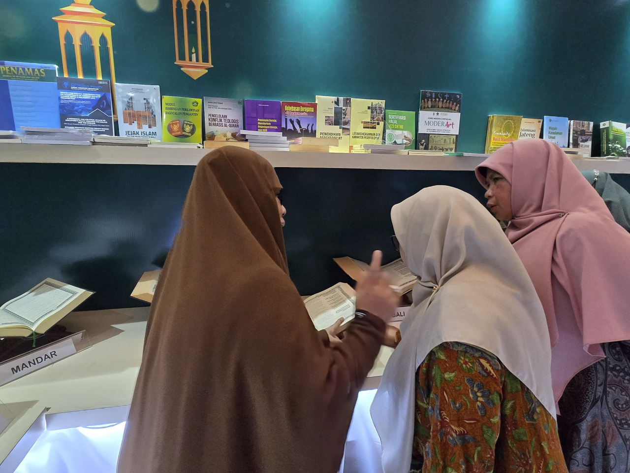 Al-Qur'an Terjemah Bahasa Banjar Jadi Sorotan di Expo MTQ Nasional Samarinda