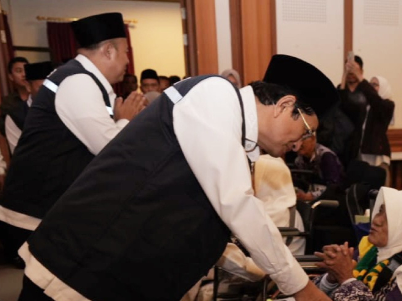 Lepas Jemaah Haji Kloter Perdana, Menag: Jaga Niat dan Kesehatan