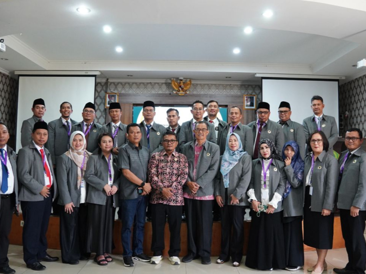 Peserta Pelatihan Kepemimpinan Administrator Gali Solusi Kreatif dan Inovatif di Kankemenag Kota Tangerang Selatan